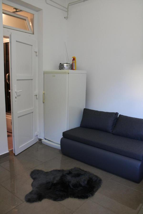 Studio Apartman Hinko Dakovo Exterior photo